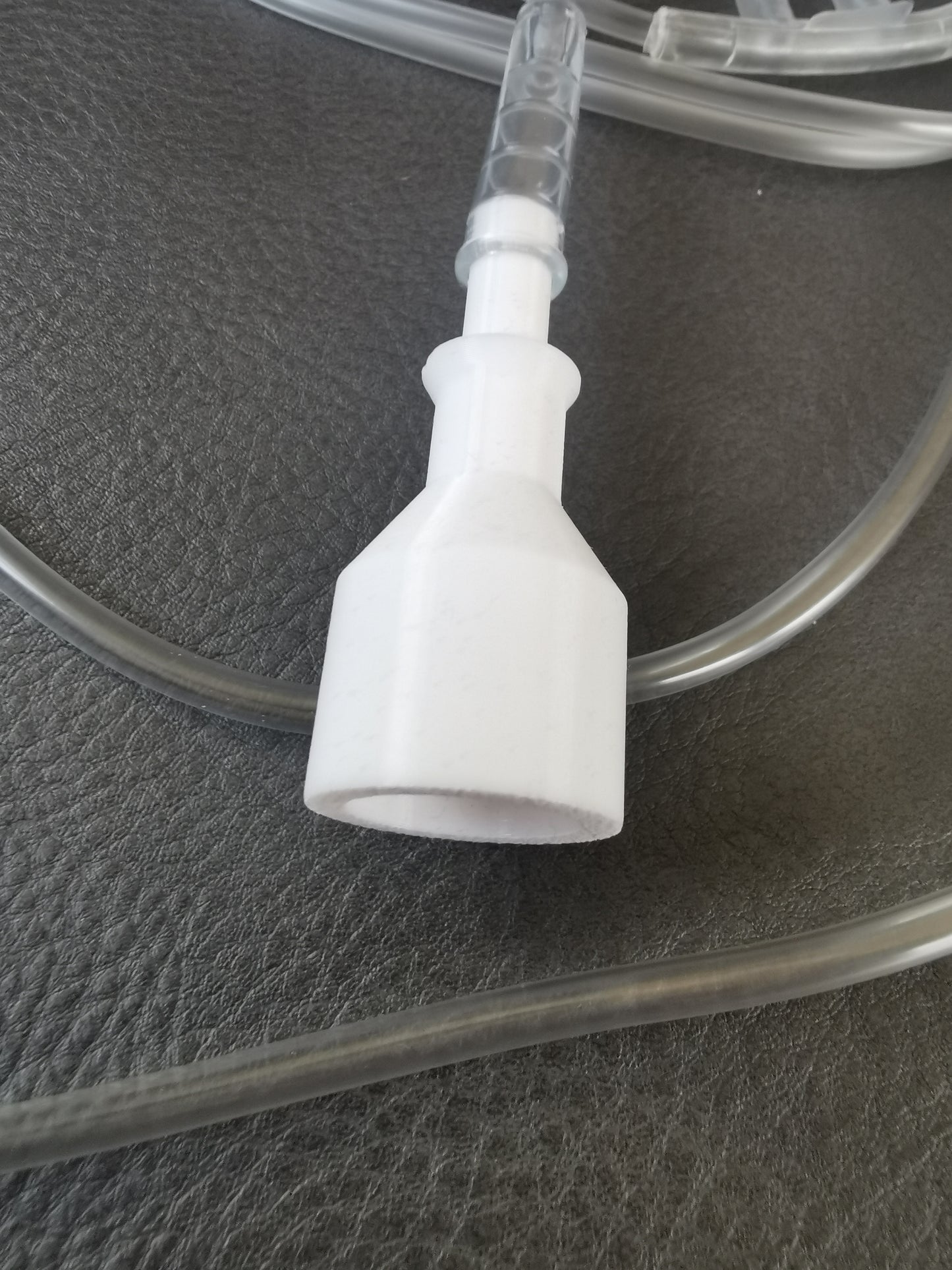 Adapter für Nasenschläuche ( Inhalationskanüle( für AMS Asclepius